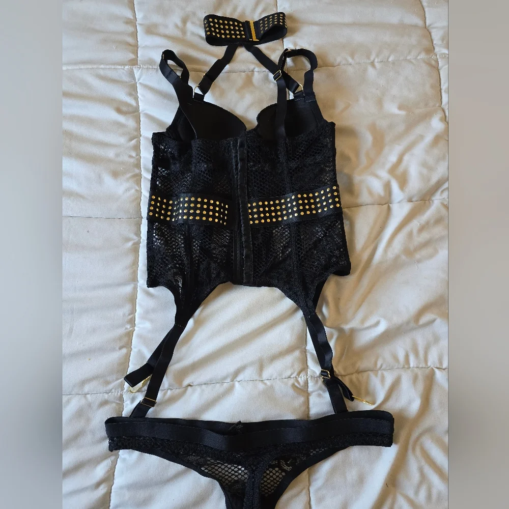 Lovehoney Black Basque & Thong Panty Set with gold - Picture 2 of 5
